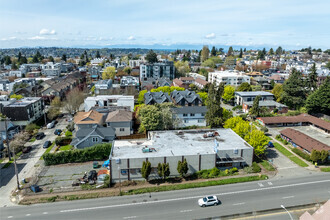 4301 Aurora Ave N, Seattle, WA - AERIAL  map view