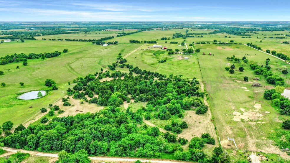 TBD Airport Rd rd, Tioga, TX for sale - Building Photo - Image 1 of 28