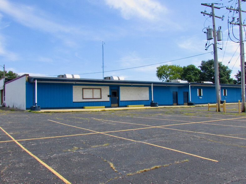 3012 Rapids Dr, Racine, WI for rent - Building Photo - Image 1 of 25