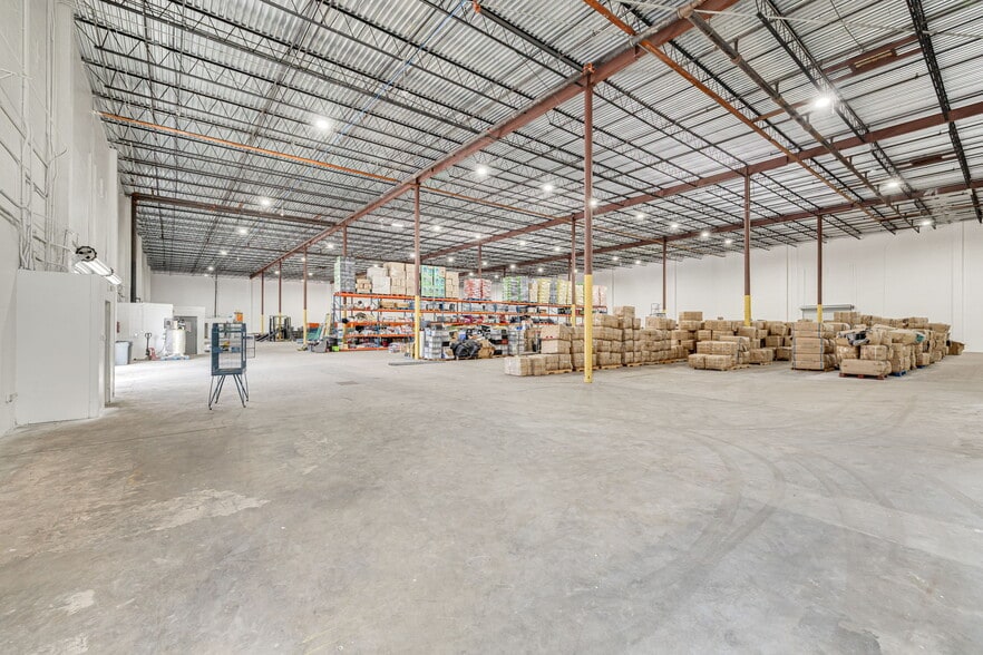 5520 E Giddens Ave, Tampa, FL to rent - Building Photo - Image 2 of 14