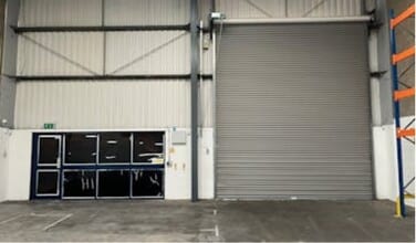 March Pl, Aylesbury to rent Interior Photo- Image 2 of 3