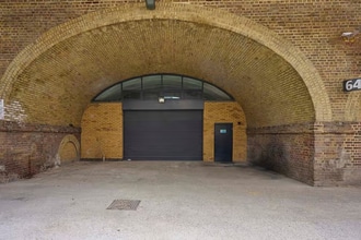 Queenstown Rd, London to rent Building Photo- Image 1 of 3