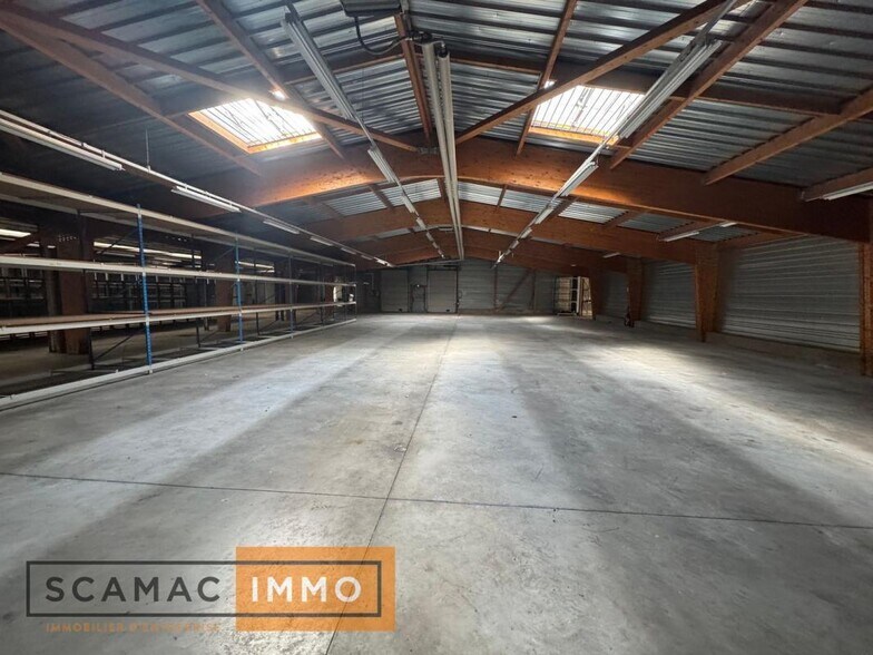 Industrial in Montlhéry for sale - Building Photo - Image 3 of 11