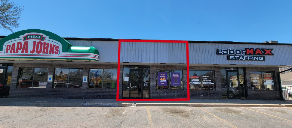 707-715 S Minnesota Ave, Sioux Falls, SD for rent - Building Photo - Image 2 of 3