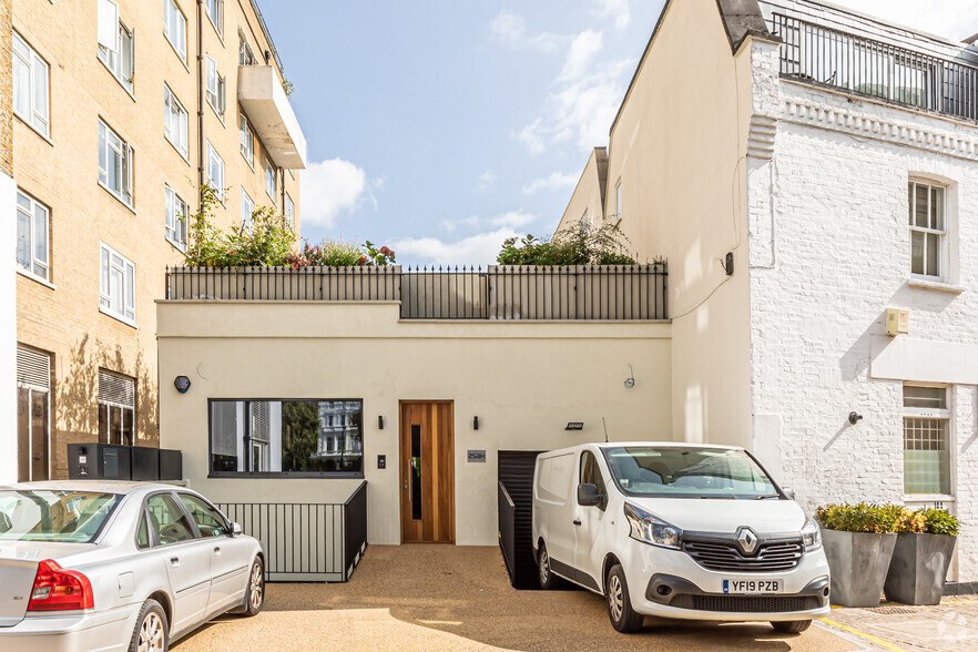 15 Reece Mews, London for rent - Primary Photo - Image 1 of 6