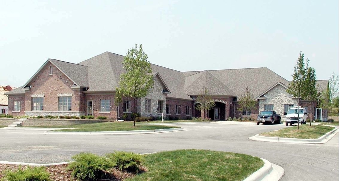 4 Executive Ct, South Barrington, IL for sale Primary Photo- Image 1 of 1