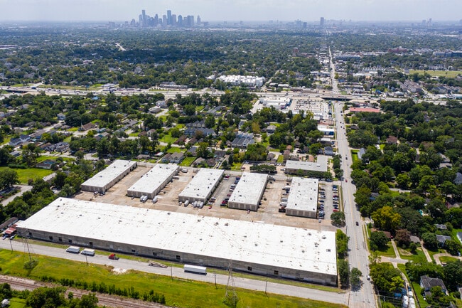More details for 3404-3556 Yale St, Houston, TX - Industrial to Rent