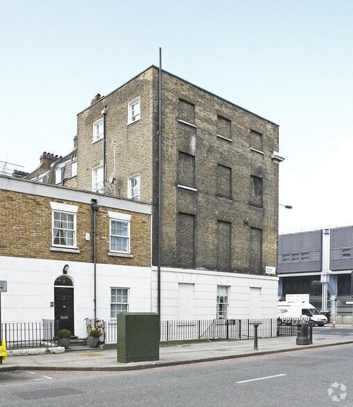 62 Camden Rd, London to rent - Building Photo - Image 2 of 3