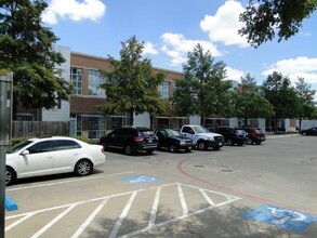 100 S Main St, Duncanville, TX for rent Building Photo- Image 2 of 4