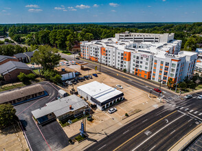 2402 Sam Houston Ave, Huntsville, TX for sale Building Photo- Image 1 of 1