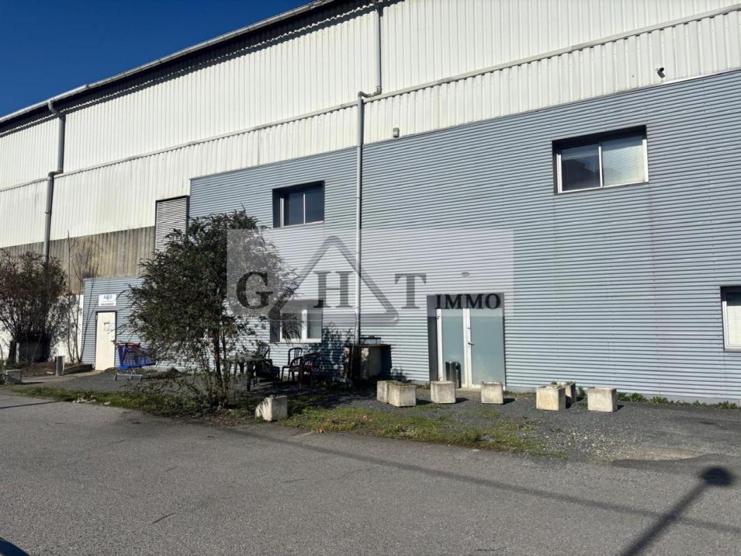 Industrial in Gennevilliers to rent Building Photo- Image 1 of 22