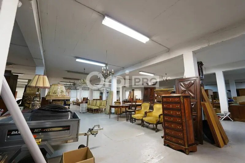 17 Rue De Verdun, Villeurbanne to rent - Interior Photo - Image 3 of 9