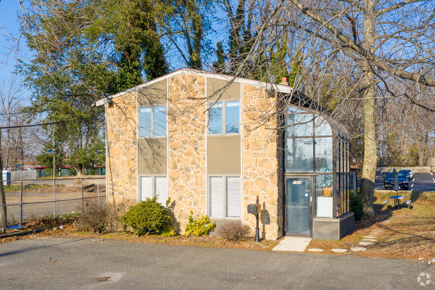 1908 E Marlton Pike, Cherry Hill, NJ for sale - Building Photo - Image 1 of 1