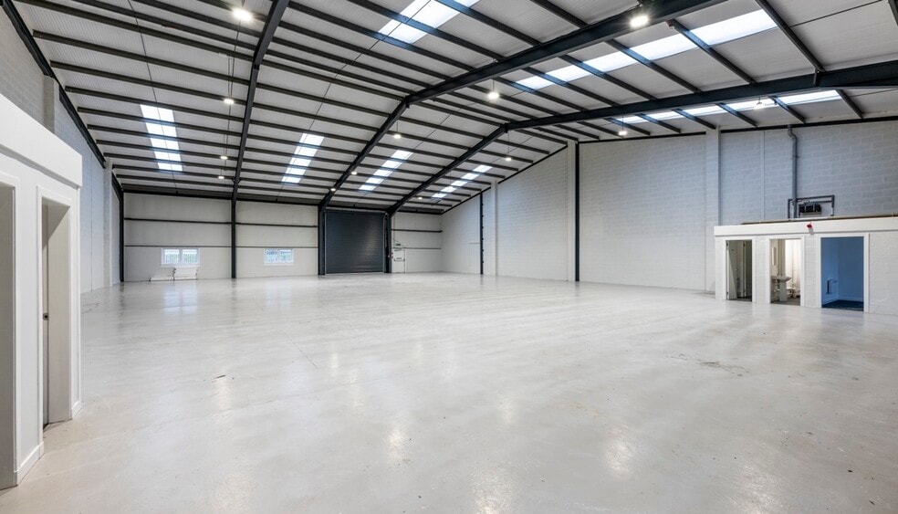 6 Wellheads Crescent, Aberdeen to rent - Building Photo - Image 2 of 20