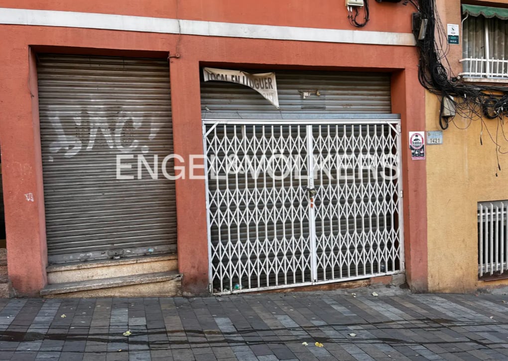 Retail in Badalona, Barcelona to rent Interior Photo- Image 1 of 9
