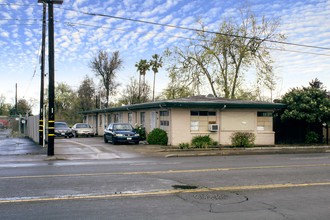 2501-2505 Fruitridge Rd, Sacramento, CA for sale Building Photo- Image 1 of 1