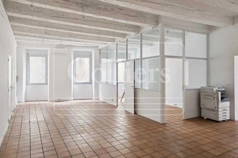 Location Bureaux 135 m² - Photo 1