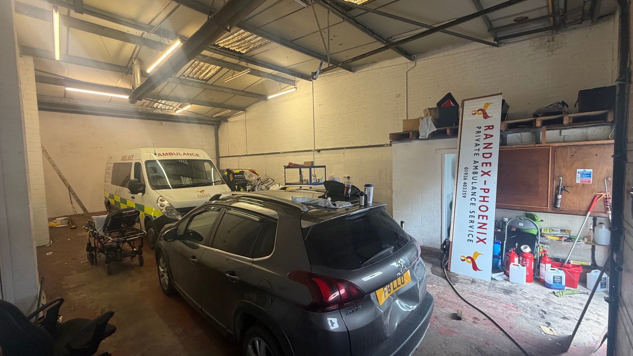 Millers Rd, Warwick to rent Building Photo- Image 1 of 2