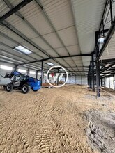 Industrial in Viarmes to rent Interior Photo- Image 2 of 8