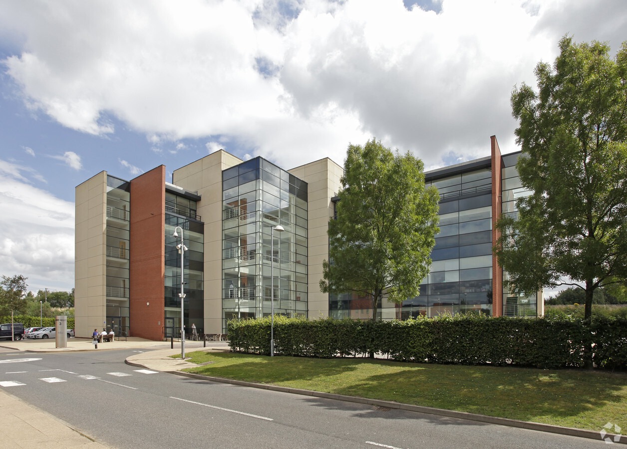 Gelderd Rd, Leeds LS12 6NX - Building 3, City West | LoopNet UK