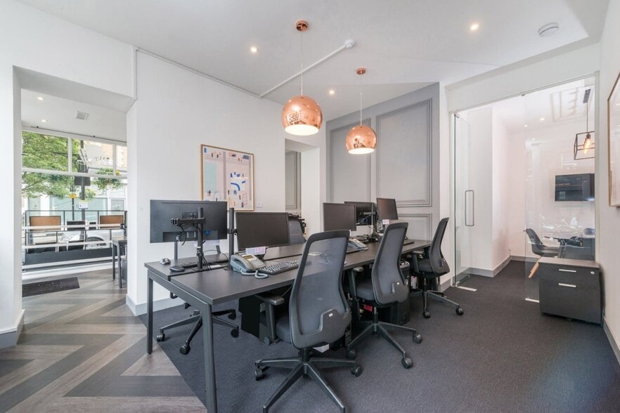 4 Candover St, London to rent - Interior Photo - Image 3 of 7