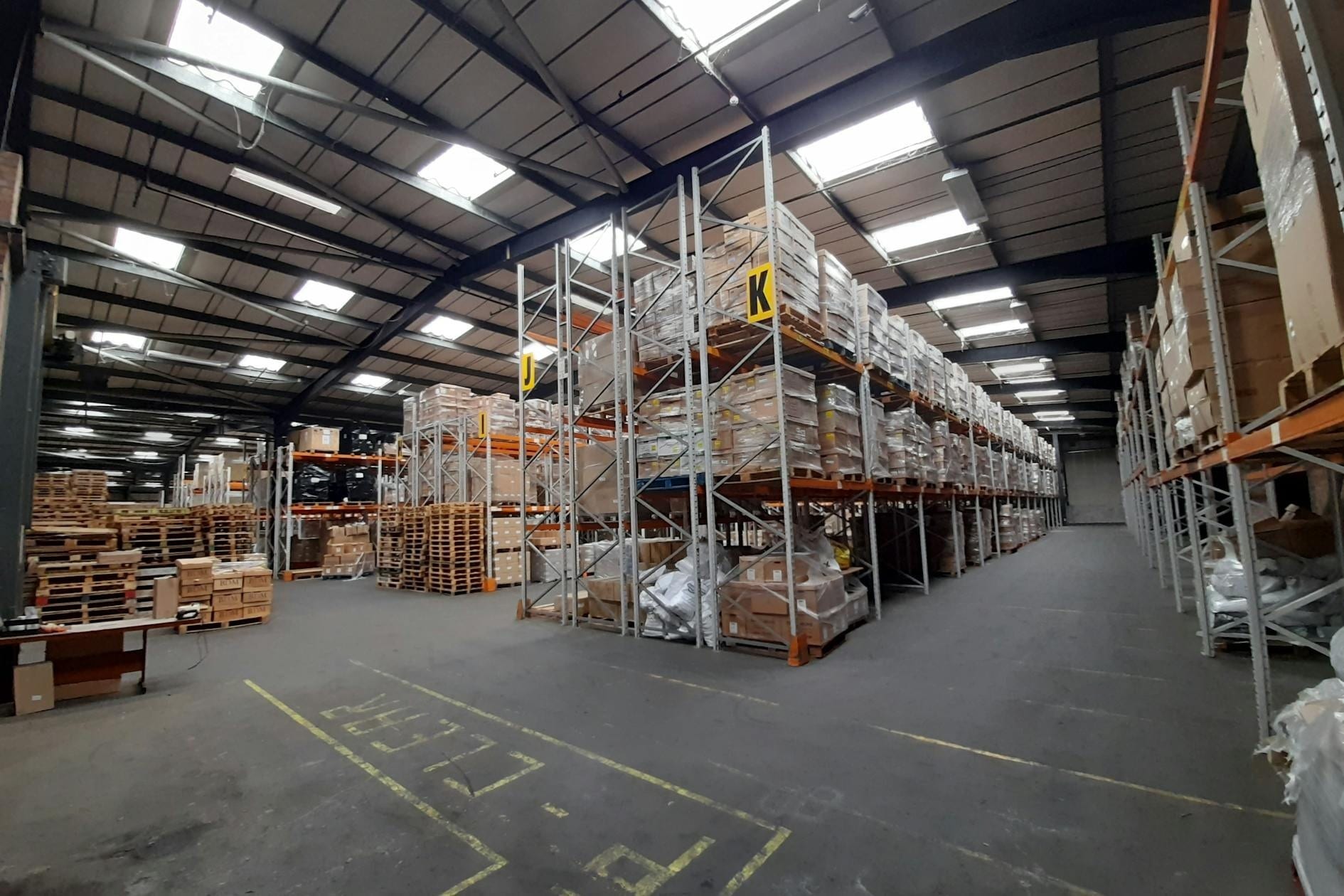 Hamilton Close, Basingstoke to rent Interior Photo- Image 1 of 3