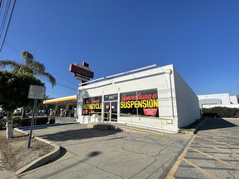 1143 W Foothill Blvd, Azusa, CA for sale - Building Photo - Image 1 of 11