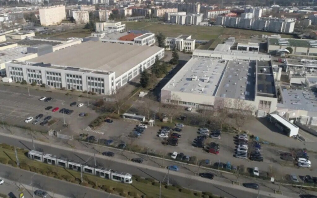 Location Entrepôt 1 756 m² à 18 742 m² - Photo 1
