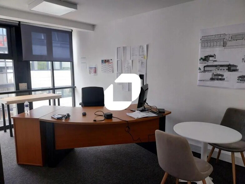 Office in Orvault to rent - Interior Photo - Image 2 of 10