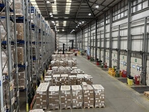 Badgers Rise, Bedford to rent Interior Photo- Image 1 of 2