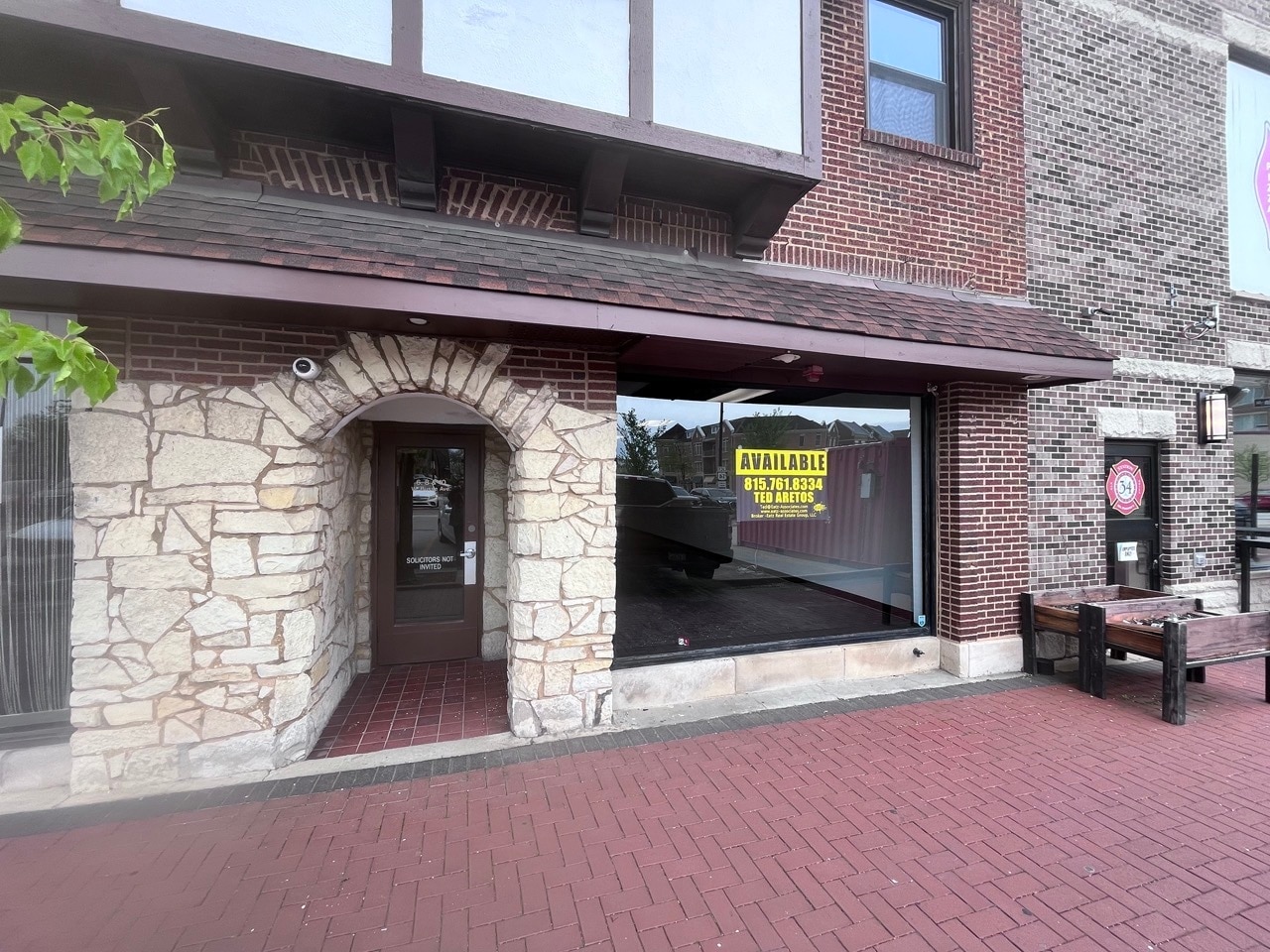 16 W Busse Ave, Mount Prospect, IL to rent Building Photo- Image 1 of 13