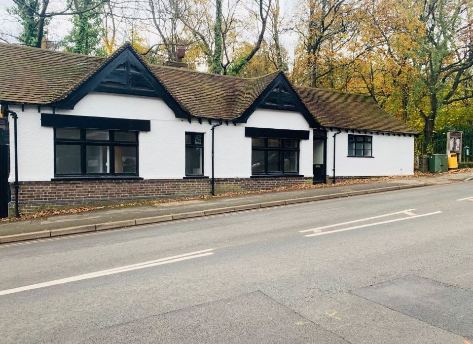 7-9 Station Appr, Tadworth to rent Primary Photo- Image 1 of 2