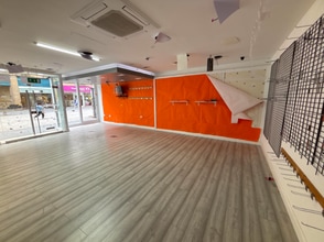 129-133 High St, Perth to rent Interior Photo- Image 1 of 2