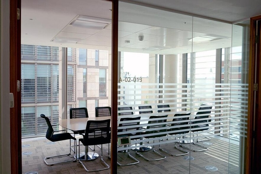 2 Staffordshire Pl, Stafford to rent - Building Photo - Image 3 of 20