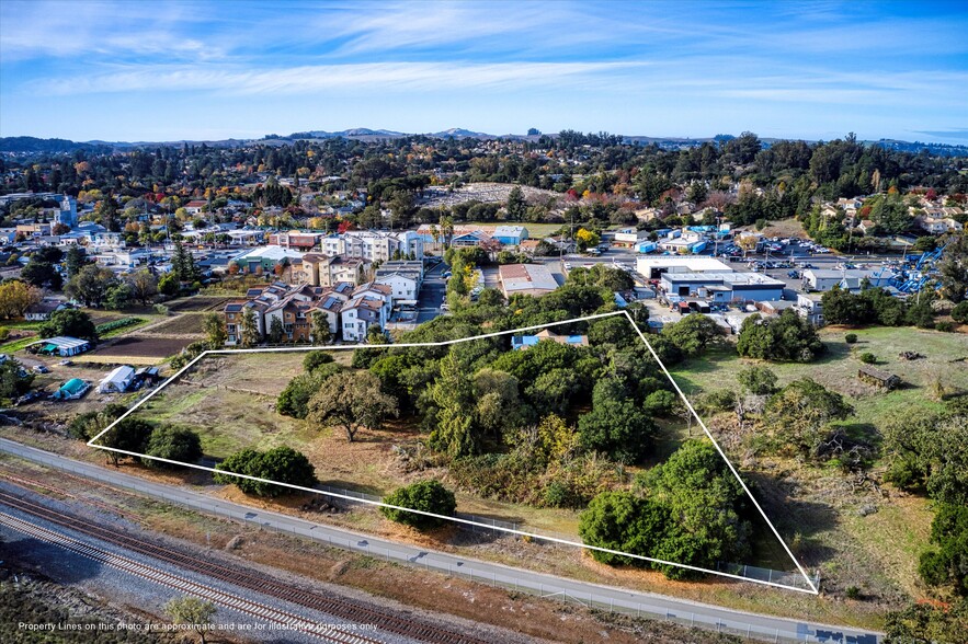 1252 Petaluma Blvd N, Petaluma, CA for sale - Aerial - Image 2 of 7