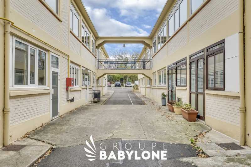 Office in Nanterre to rent Building Photo- Image 1 of 7