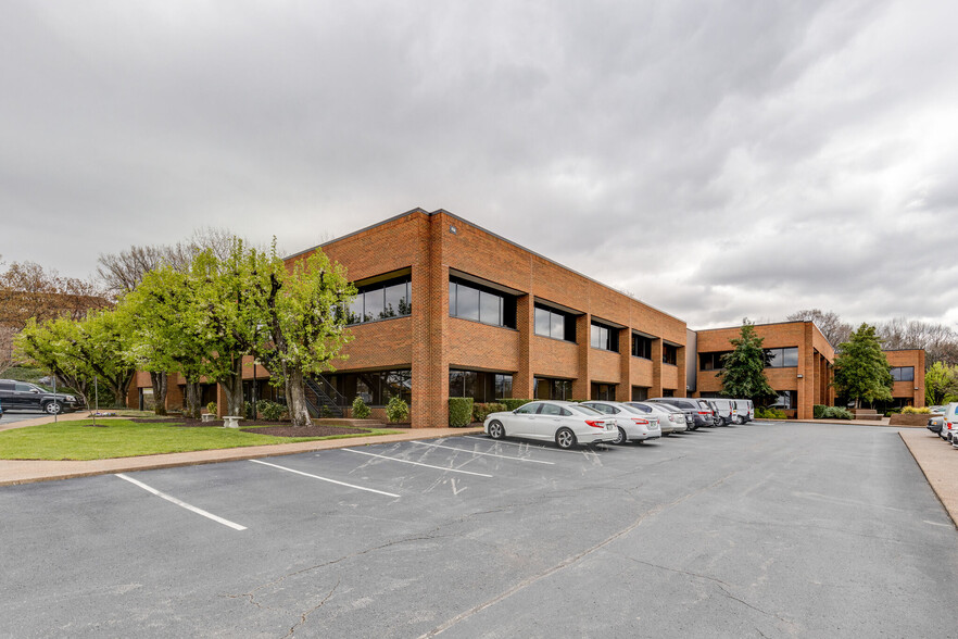 301 S Perimeter Park Dr, Nashville, TN for rent - Building Photo - Image 1 of 12