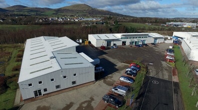 Dryden Vale, Loanhead to rent Building Photo- Image 1 of 10