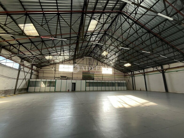 Light Industrial in Bonneuil-sur-Marne to rent - Interior Photo - Image 2 of 5