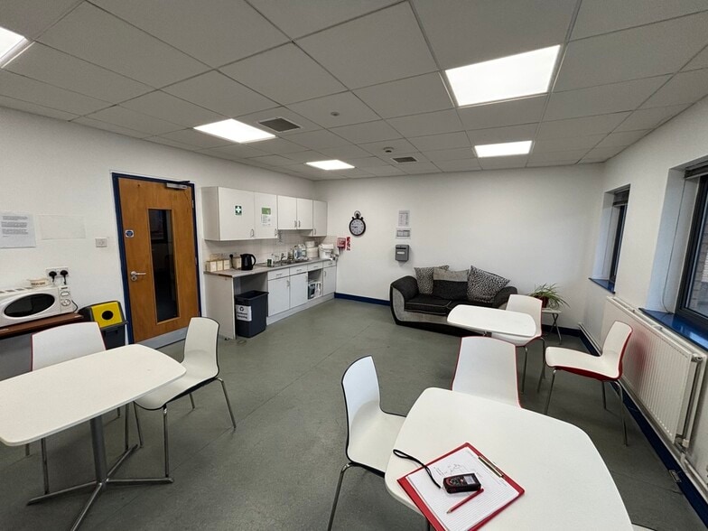 Locomotion Way, Newcastle Upon Tyne for sale - Interior Photo - Image 3 of 6