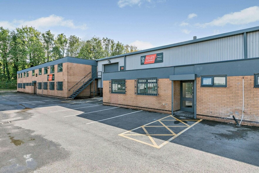 Transpennine Trading Estate, Gorrells Way, Rochdale to rent - Building Photo - Image 2 of 19