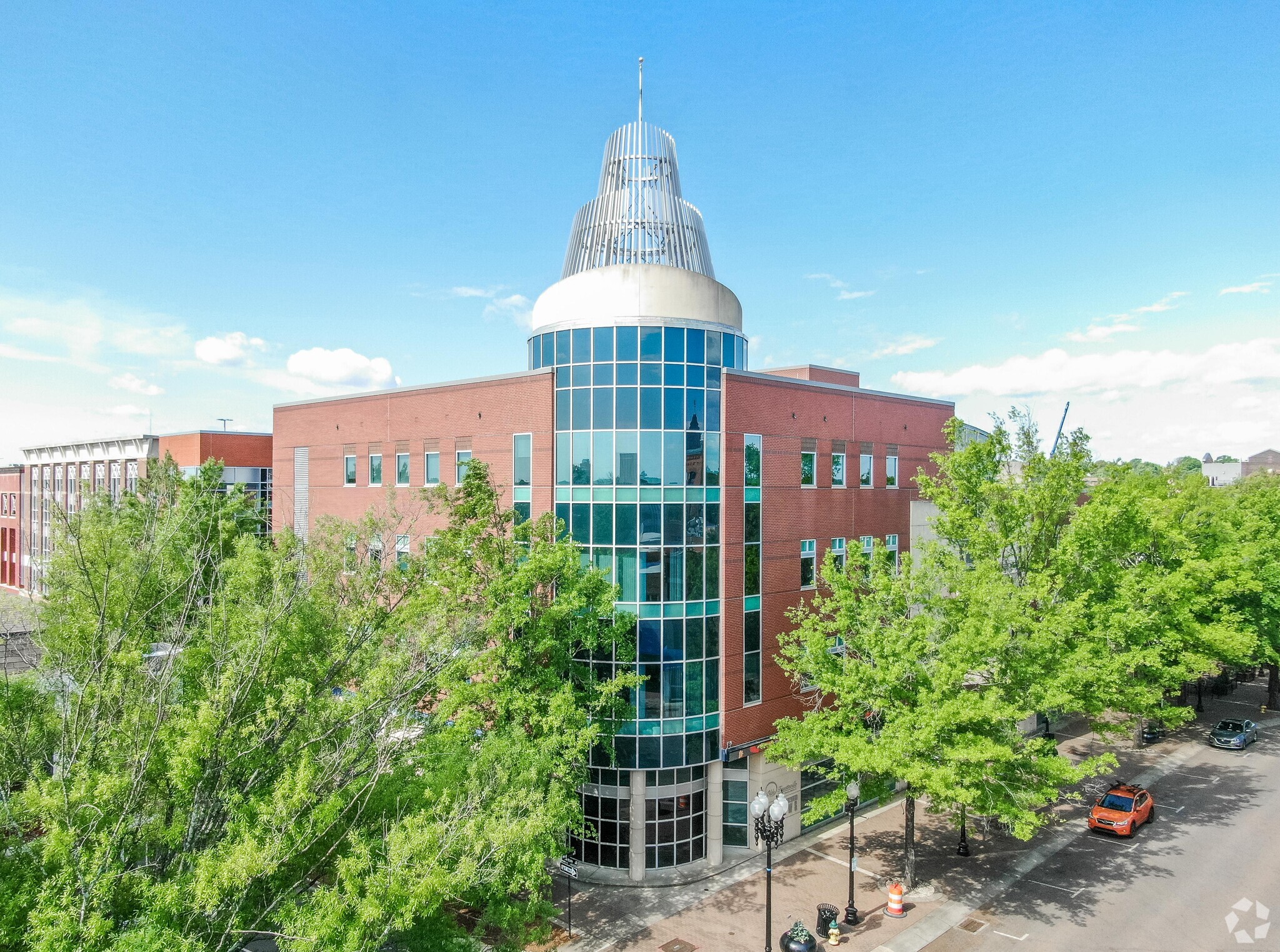201 Hay St, Fayetteville, NC to rent Primary Photo- Image 1 of 32