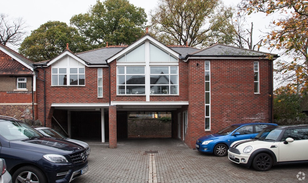 38 Cathedral Rd, Cardiff to rent - Building Photo - Image 3 of 4