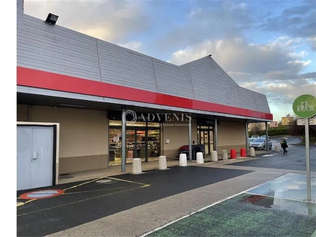 Location Commerce 1 267 m²