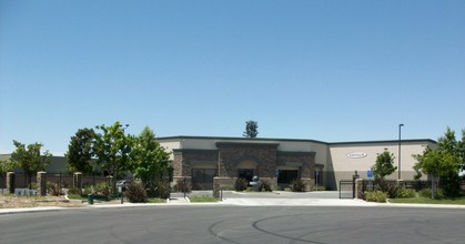 8803 Scobee St, Bakersfield, CA for rent Building Photo- Image 1 of 20