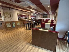 Southwater Way, Telford to rent Interior Photo- Image 2 of 3