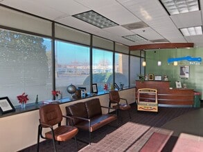 4090 Lafayette Center Dr, Chantilly, VA to rent Interior Photo- Image 2 of 13