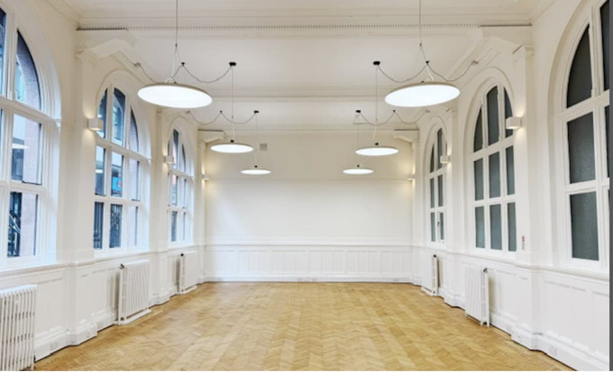 20-21 Staple Inn, London to rent Interior Photo- Image 1 of 1