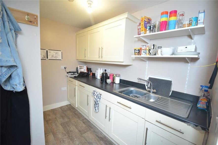 111 Promenade, Bridlington for sale - Building Photo - Image 3 of 14