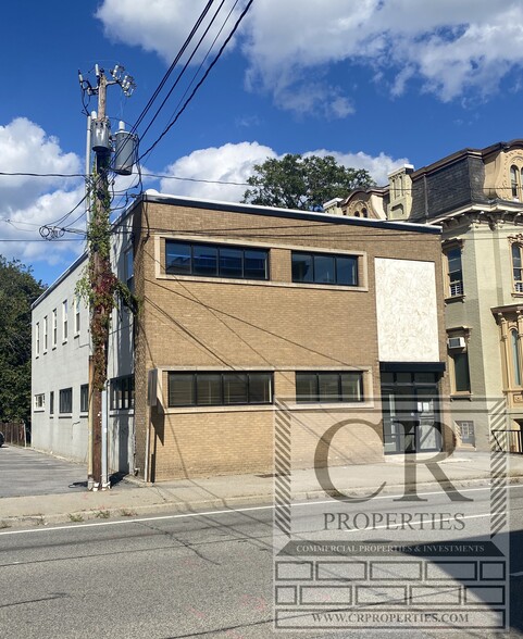 303 Mill St, Poughkeepsie, NY for rent - Building Photo - Image 1 of 34